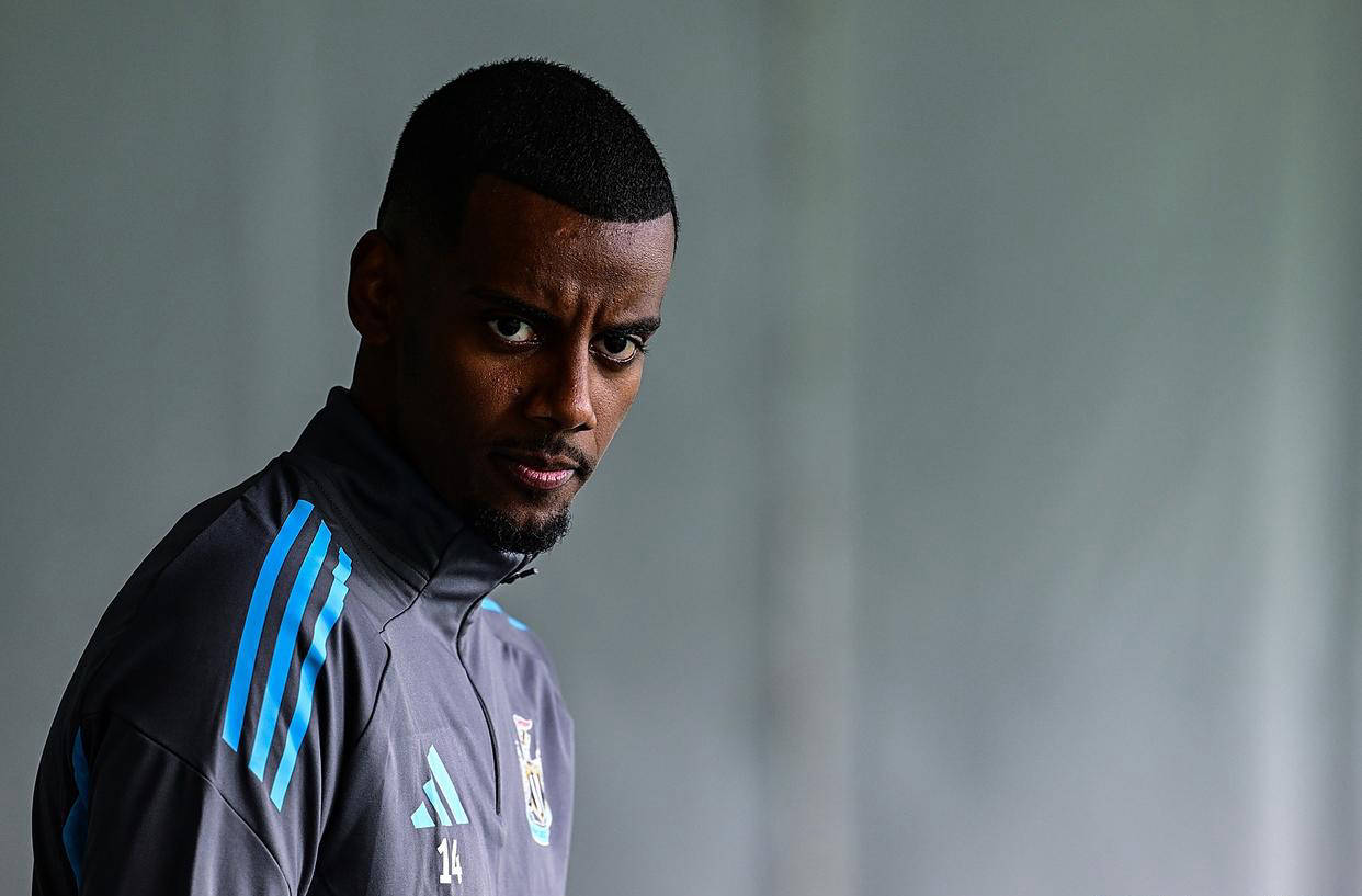 伊萨克坚决退出纽卡，瞄准利物浦转会