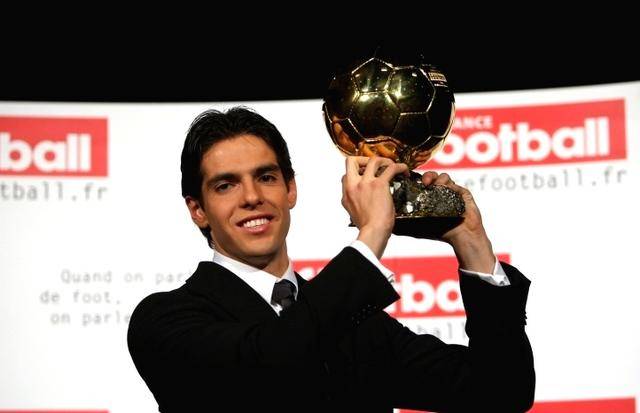 巴西足球最后的金球奖得主！18年前的巅峰卡卡到底有多强？